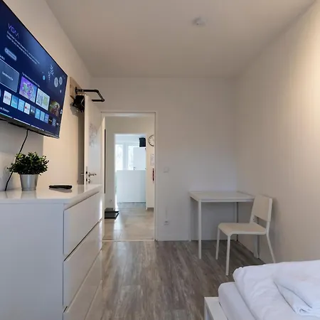 Budgetroom Modernes Mit 3 Schlafzimmern Gladbeck