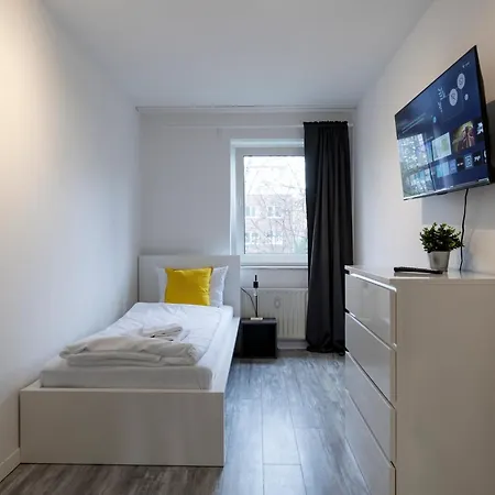 Budgetroom Modernes Mit 3 Schlafzimmern Appartamento