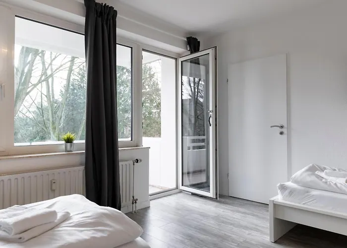 Apartamento Budgetroom Modernes Mit 3 Schlafzimmern