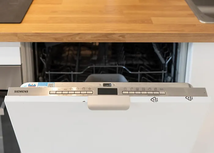 Budgetroom Modernes Mit 3 Schlafzimmern Apartament Gladbeck